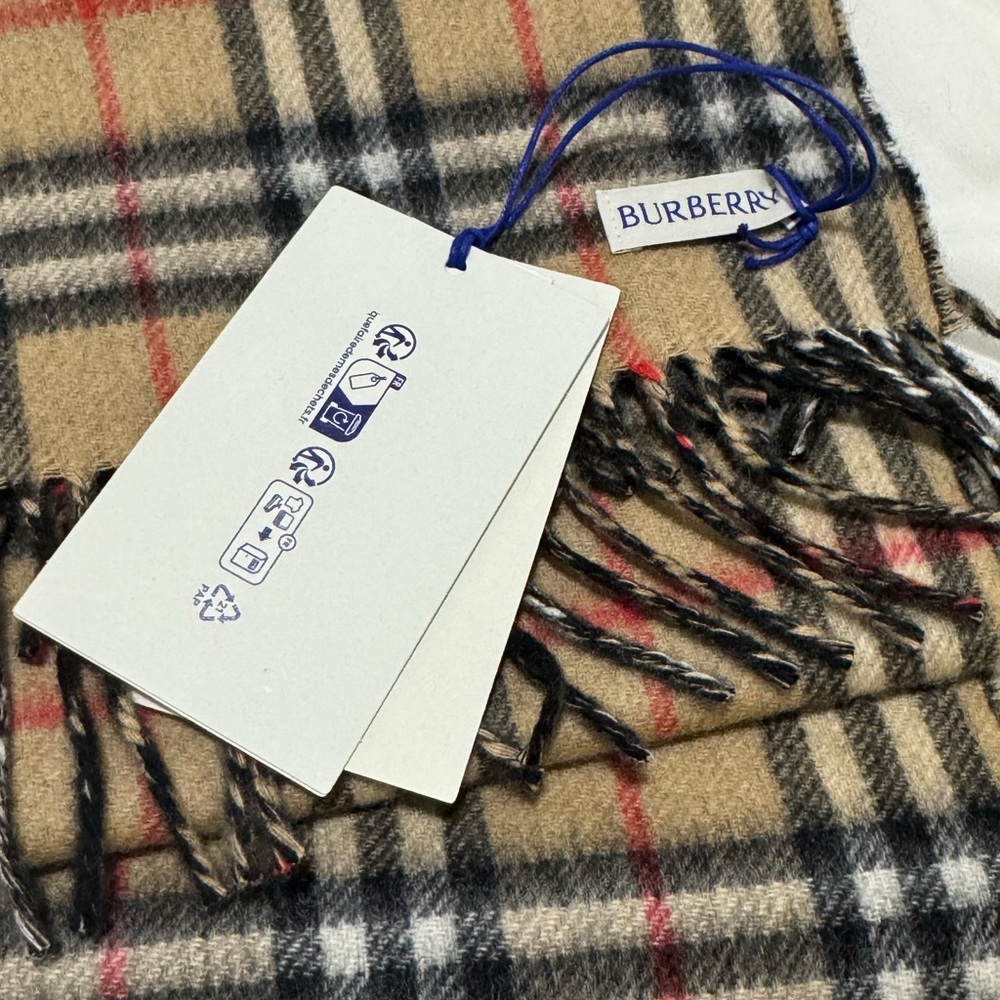 Burberry Heritage Check Scarf - Tan, Black, Red - Picture 7 of 10
